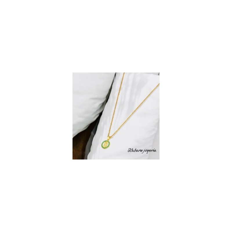 Collar dorado acero inoxidable virgen piedra verde