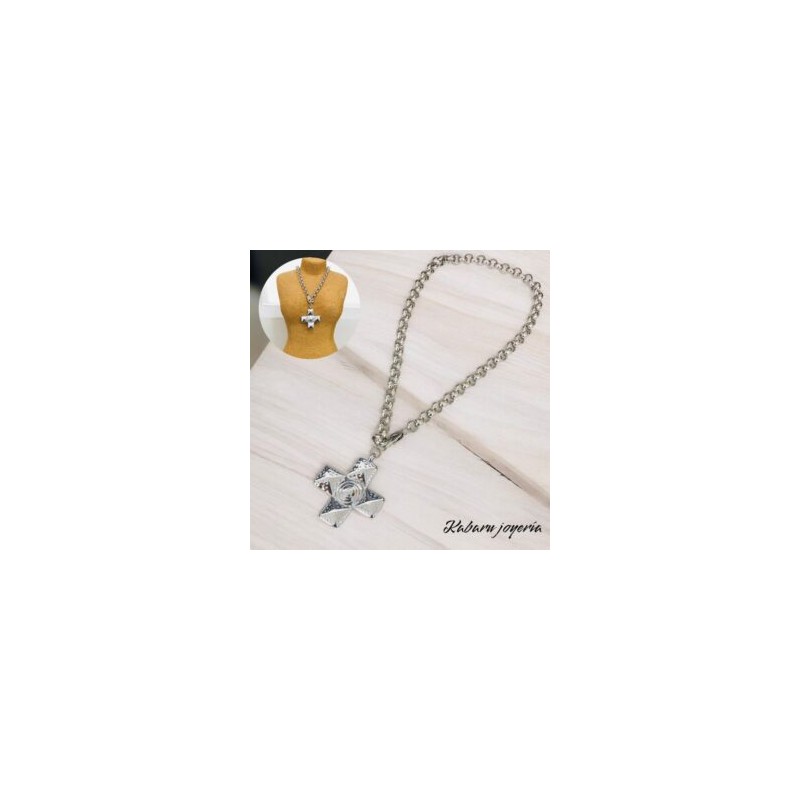 Collar color plata acero inoxidable cruz