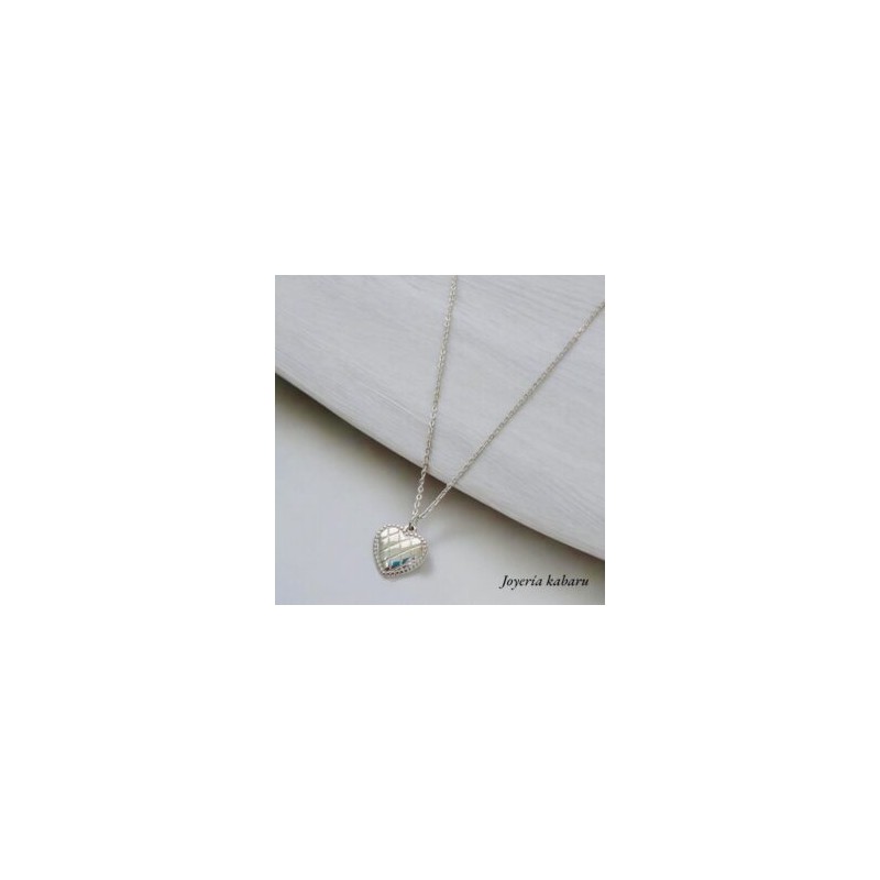 Collar color plata acero inoxidable corazon