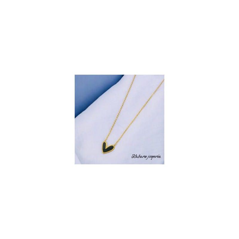 Collar dorado acero inoxidable corazon negro