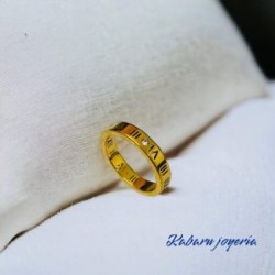 Anillo T7 dorado acero inoxidable num romanos