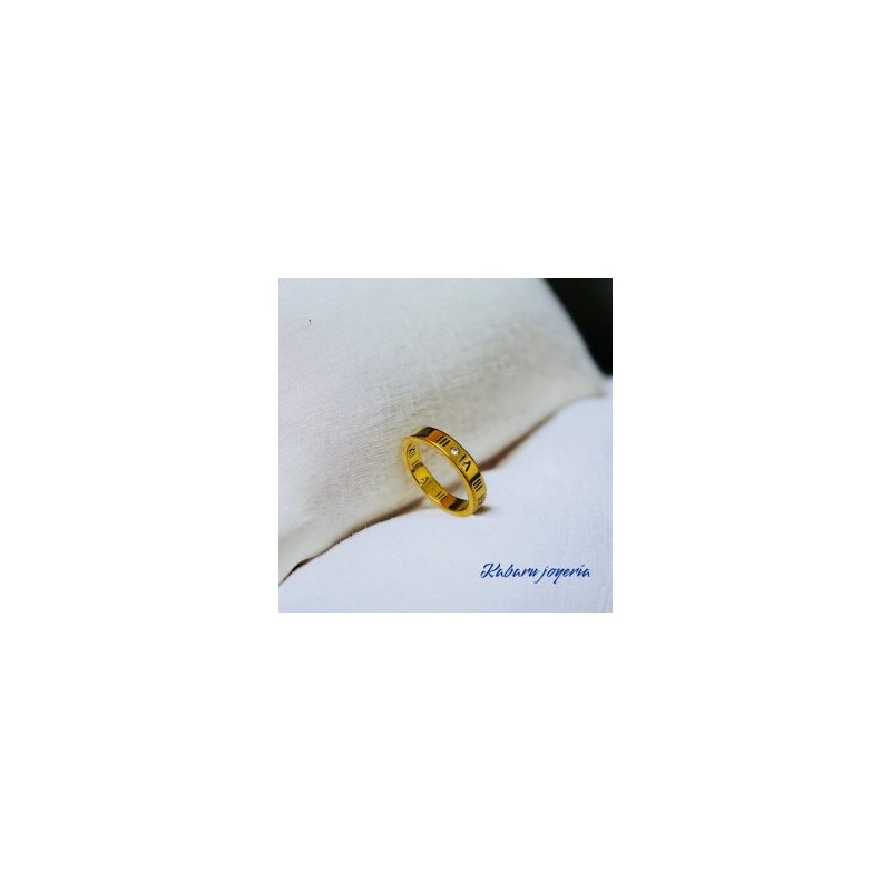 Anillo T8 dorado acero inoxidable num romanos